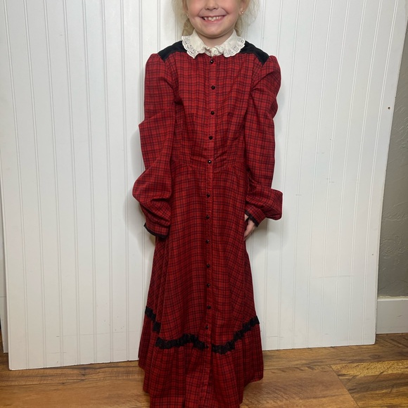 Elegant Red Plaid Prairie Long Dress - Picture 14 of 16